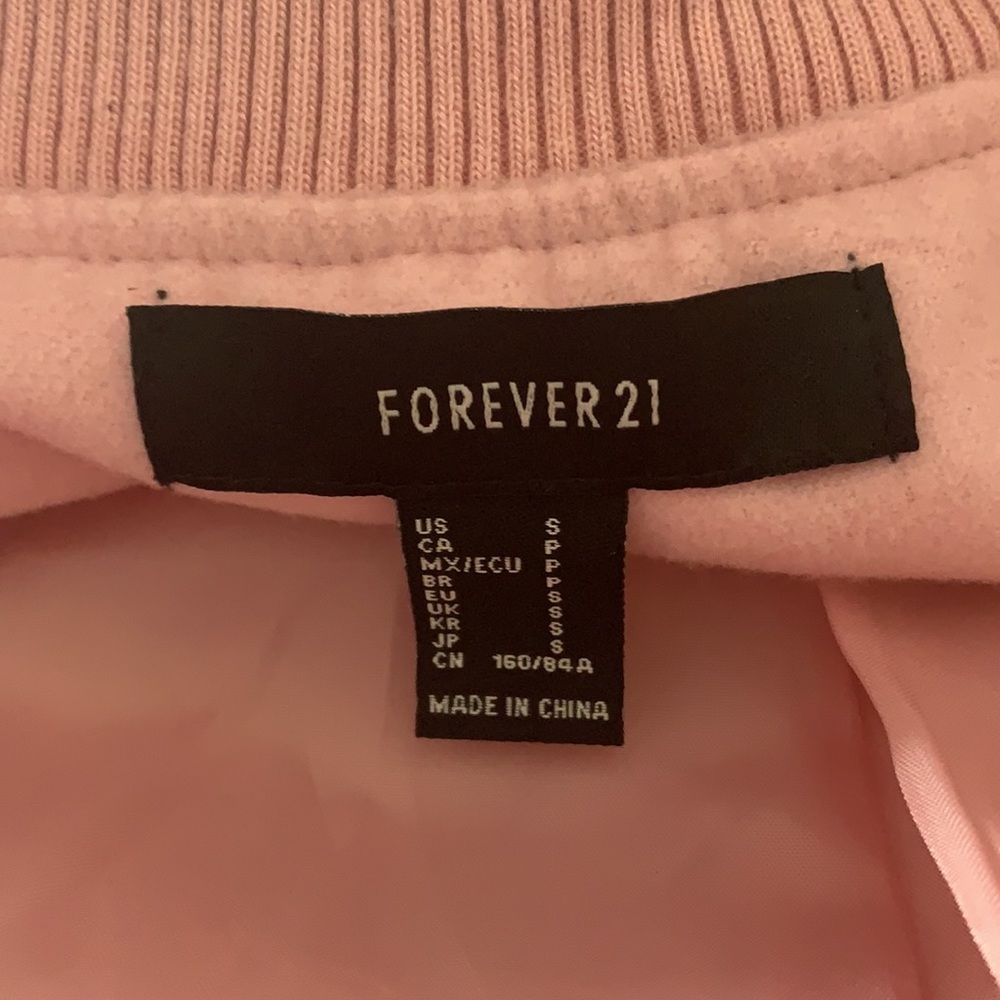 Forever 21 - Picture 11 of 13